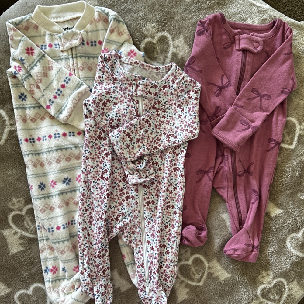 Set of 2 Baby Onesies in , Floral, and Patterned